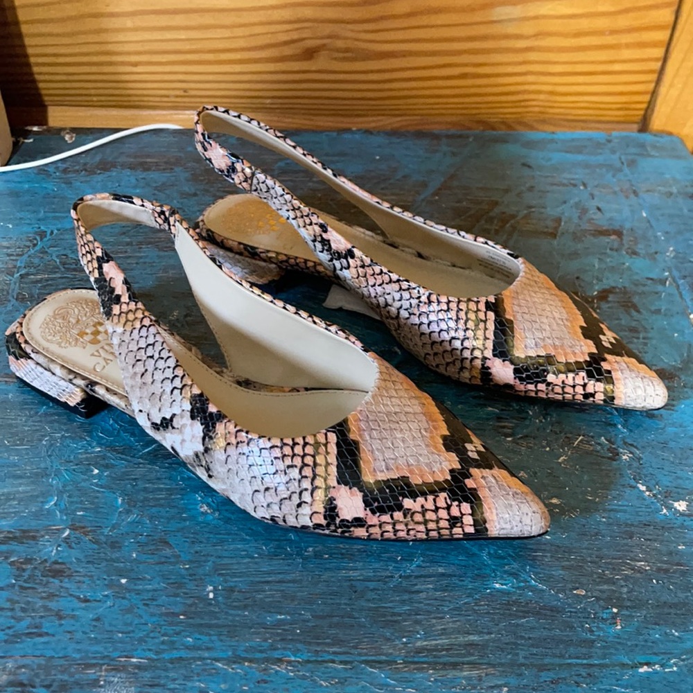 Vince camuto snakeskin flats